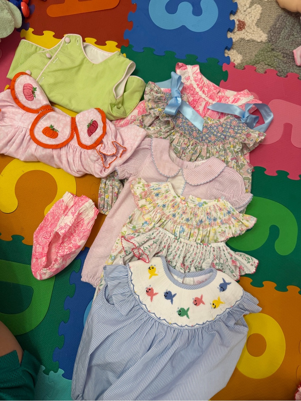 FIRM PRICE - 6 month old bubbles - all included